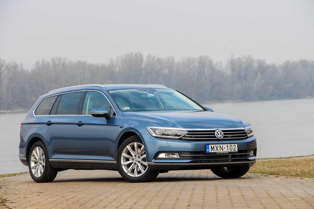 VOLKSWAGEN PASSAT
