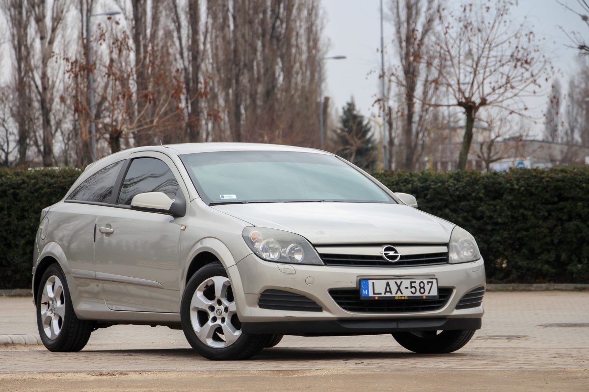 OPEL ASTRA H