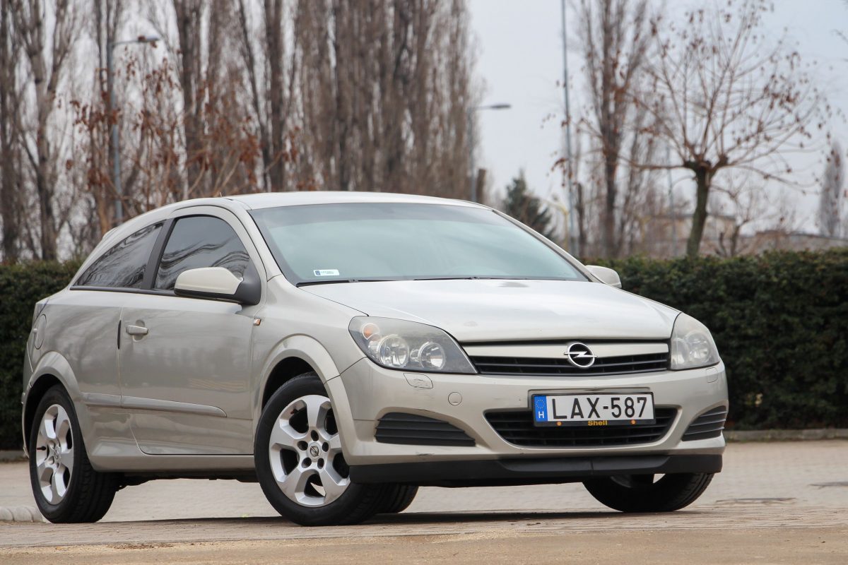 OPEL ASTRA H
