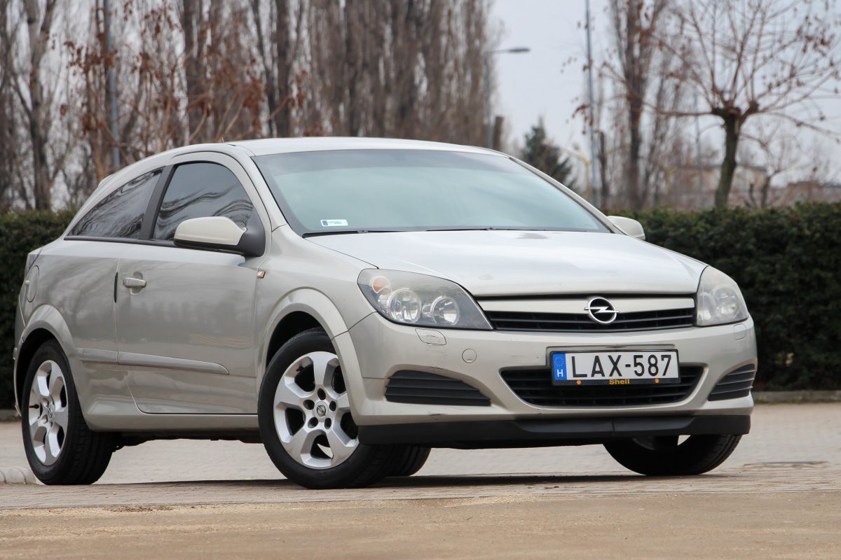 OPEL ASTRA H