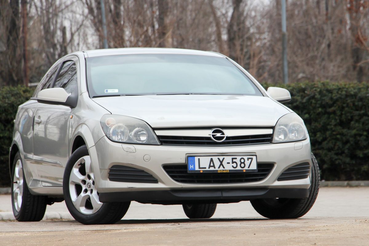 OPEL ASTRA H