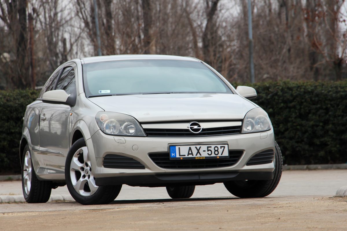 OPEL ASTRA H