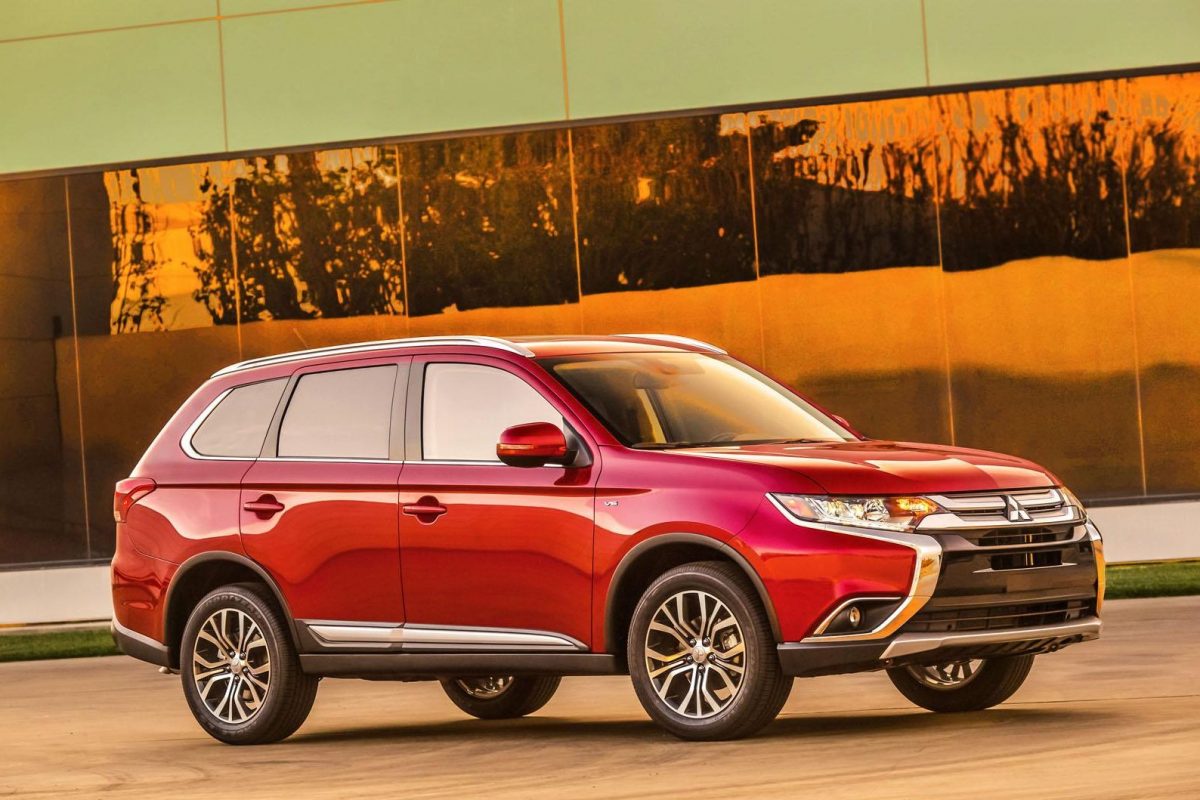 MITSUBISHI OUTLANDER
