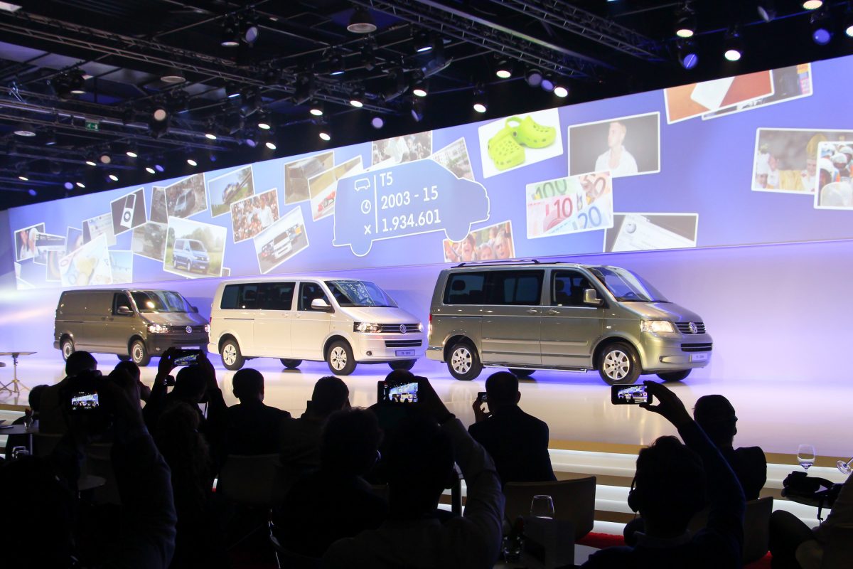 VOLKSWAGEN TRANSPORTER