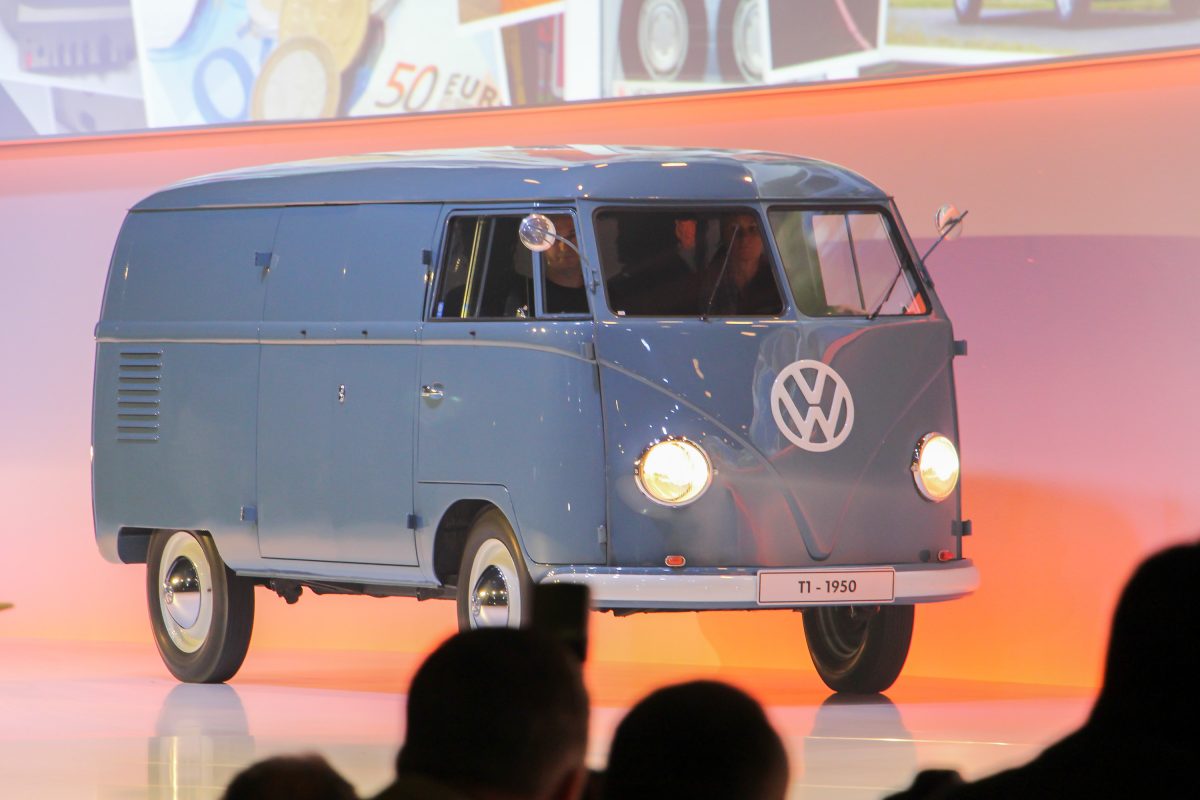 VOLKSWAGEN TRANSPORTER