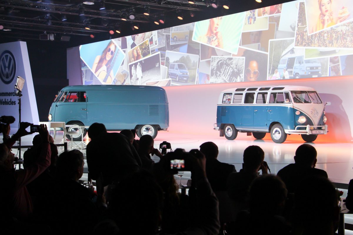 VOLKSWAGEN TRANSPORTER