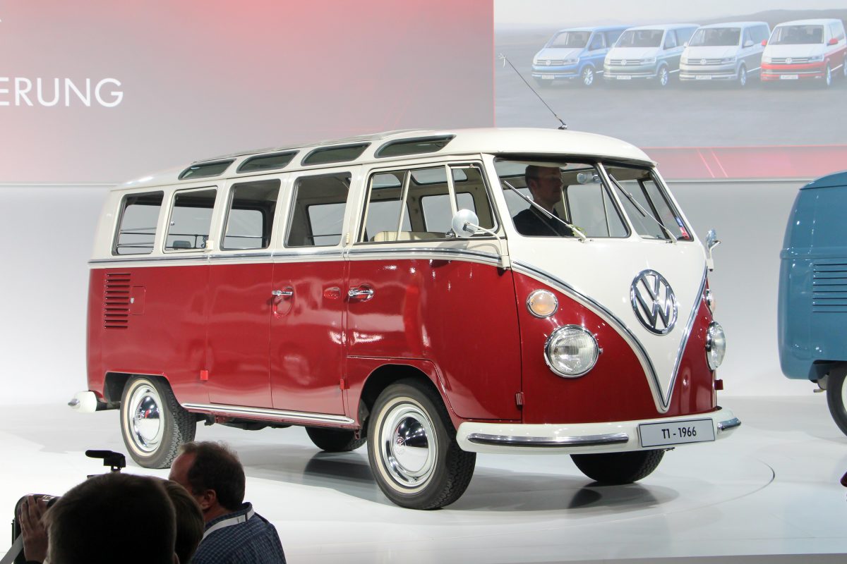 VOLKSWAGEN TRANSPORTER