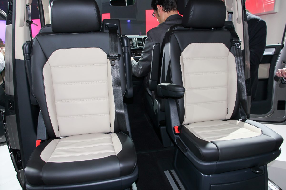 VOLKSWAGEN TRANSPORTER