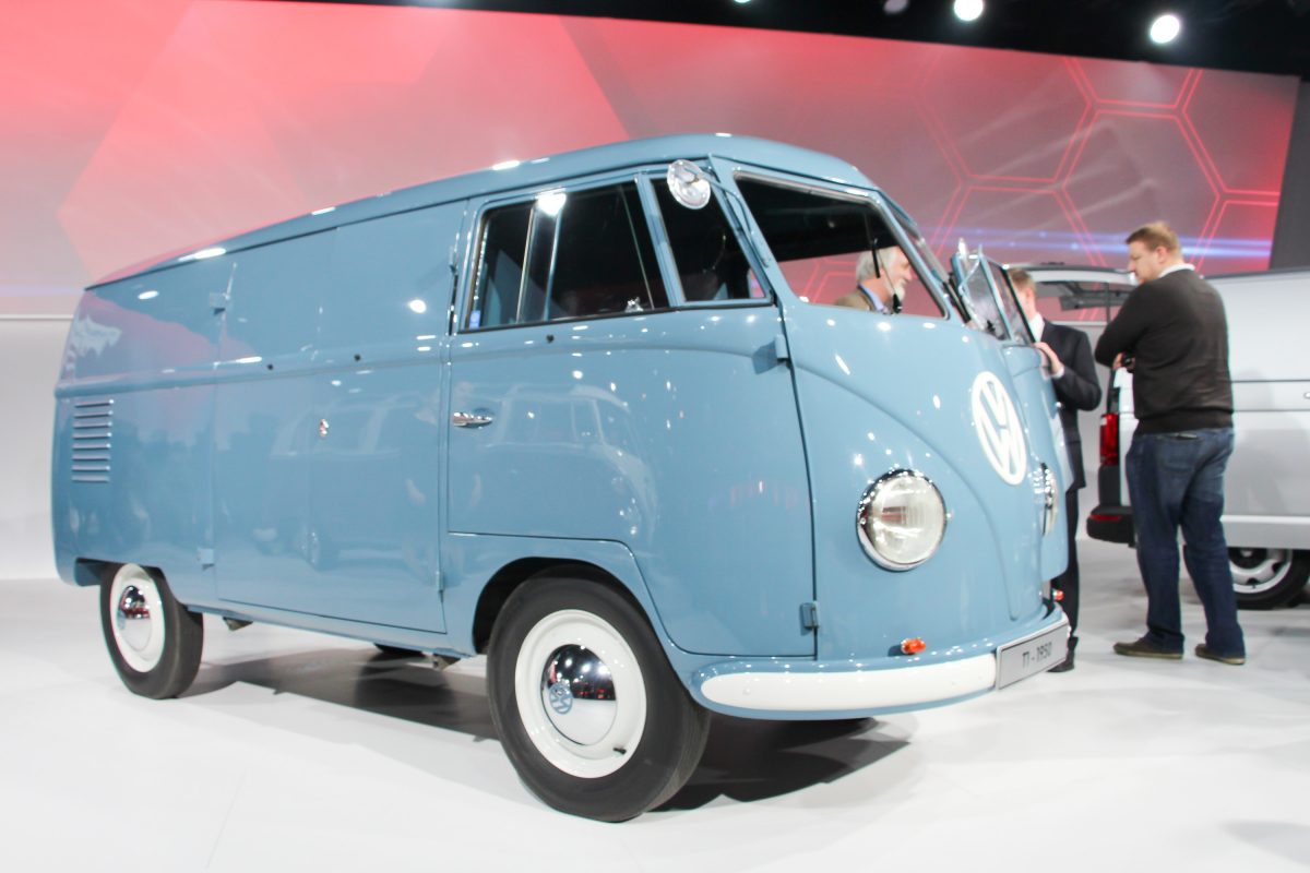 VOLKSWAGEN TRANSPORTER