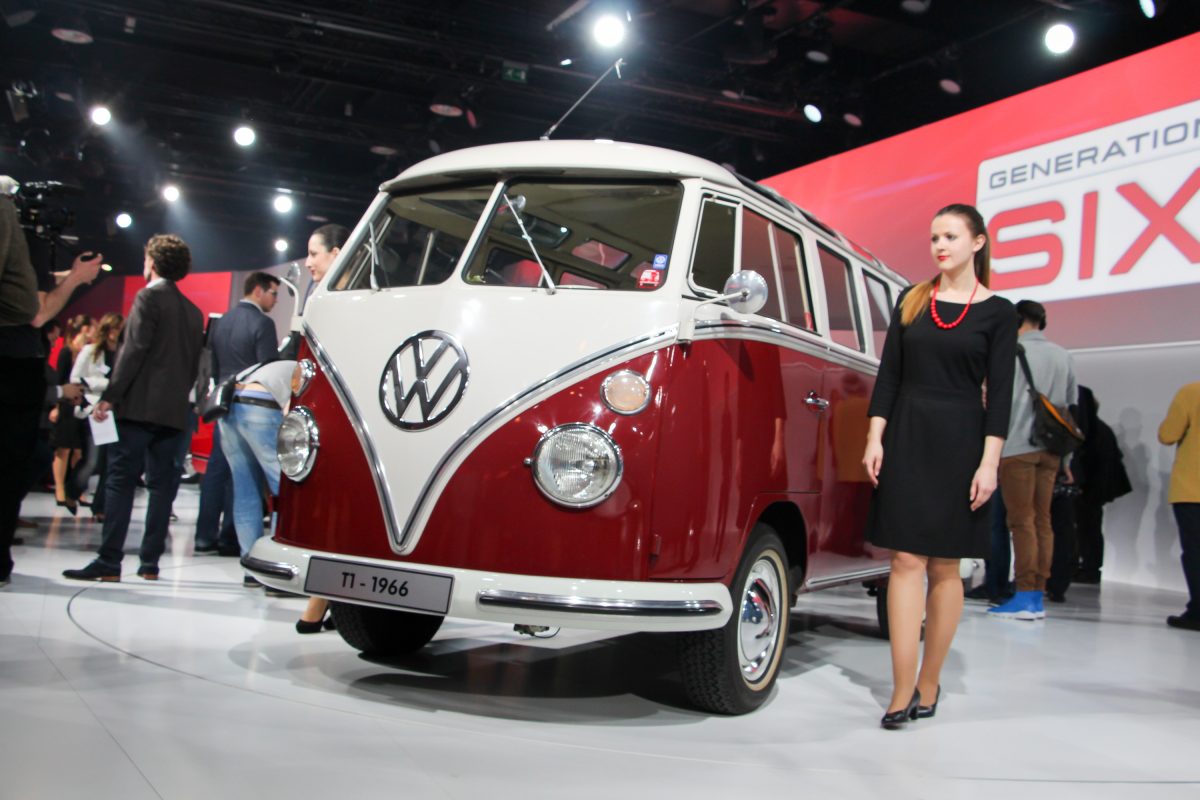 VOLKSWAGEN TRANSPORTER