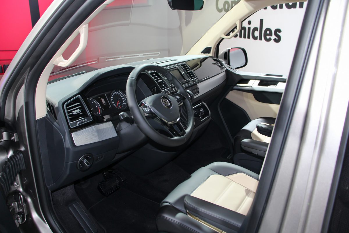 VOLKSWAGEN TRANSPORTER