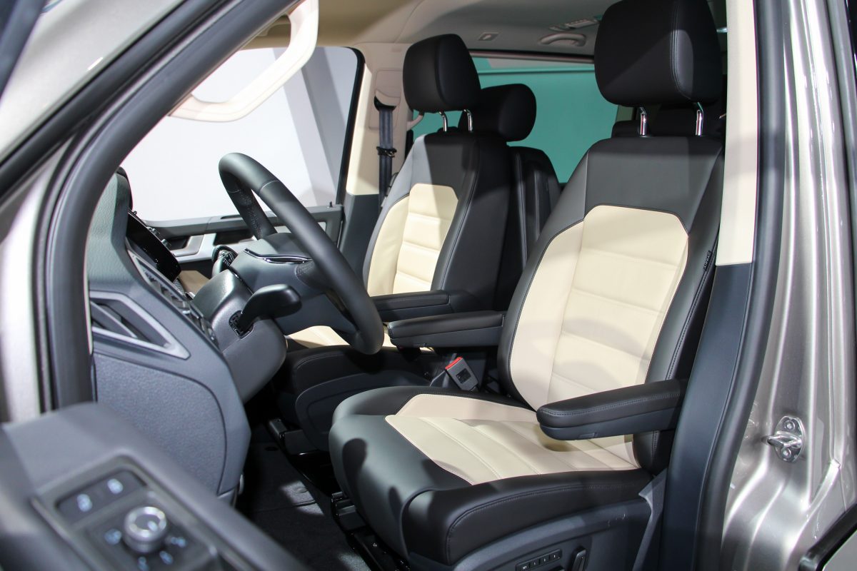 VOLKSWAGEN TRANSPORTER