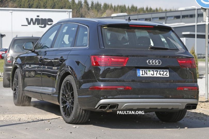 AUDI Q7