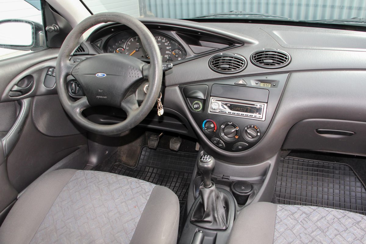 FORD FOCUS