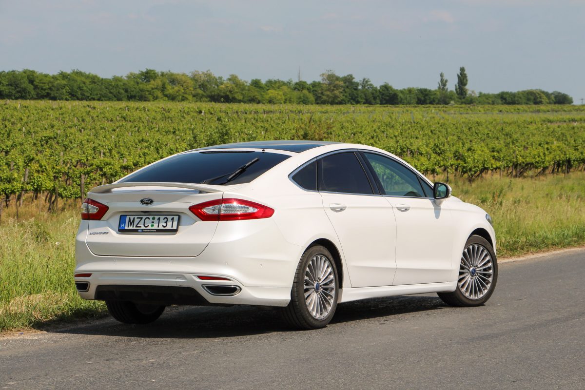 FORD MONDEO