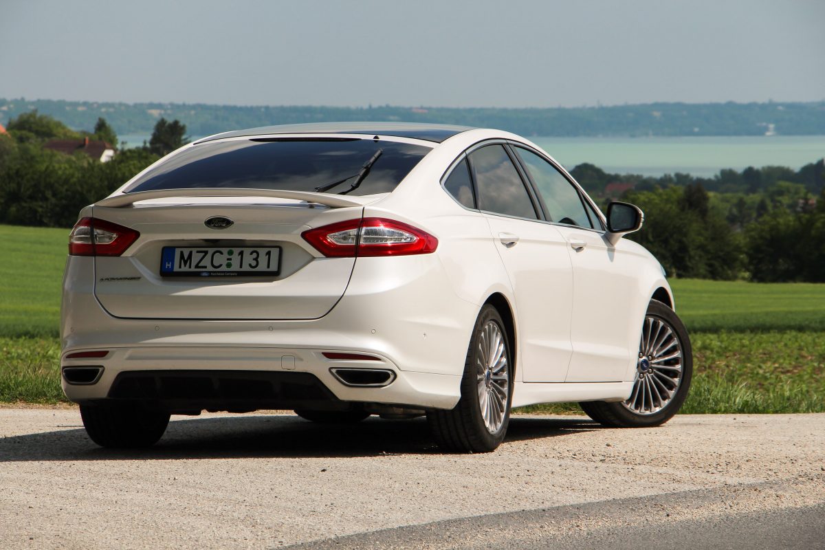 FORD MONDEO