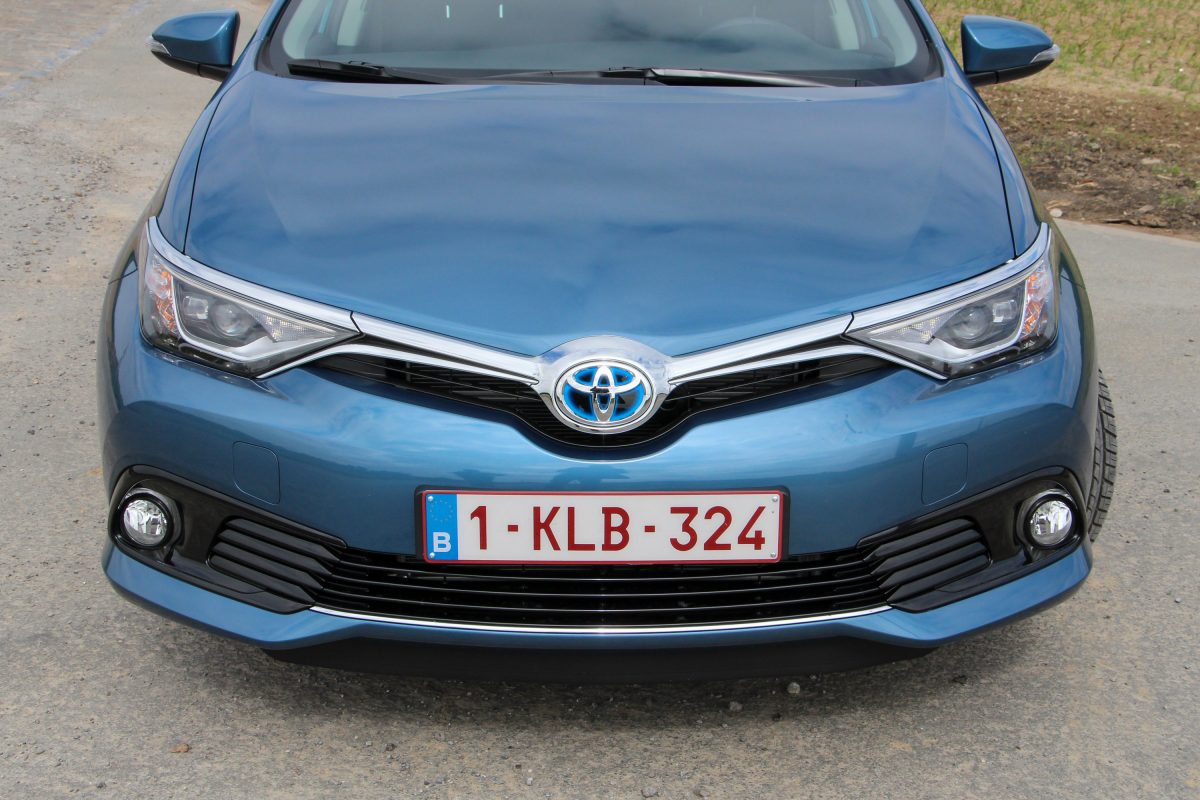 TOYOTA AURIS