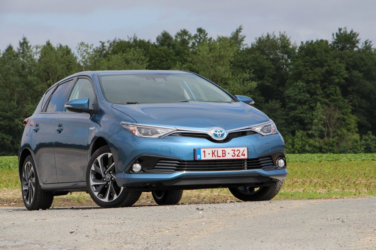 TOYOTA AURIS