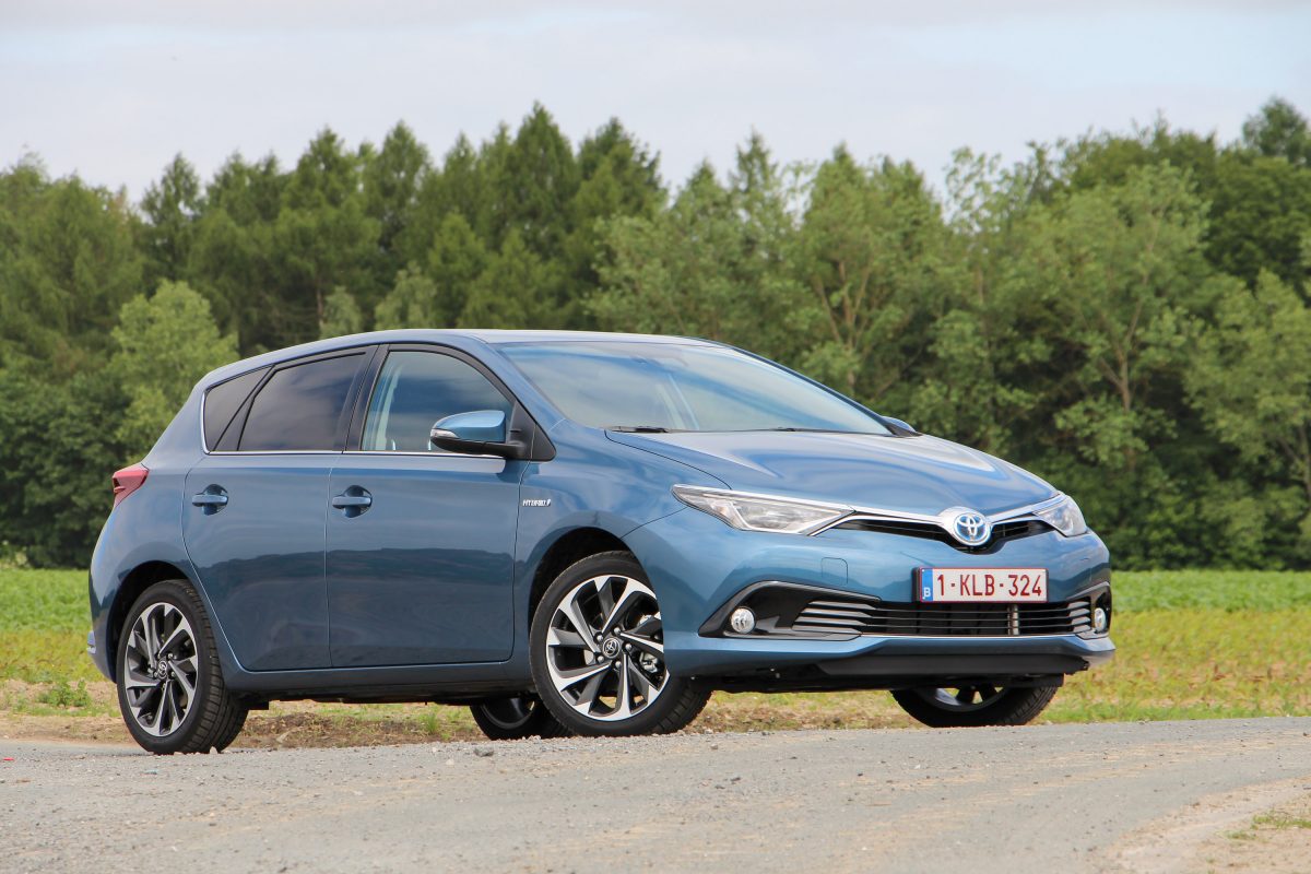 TOYOTA AURIS
