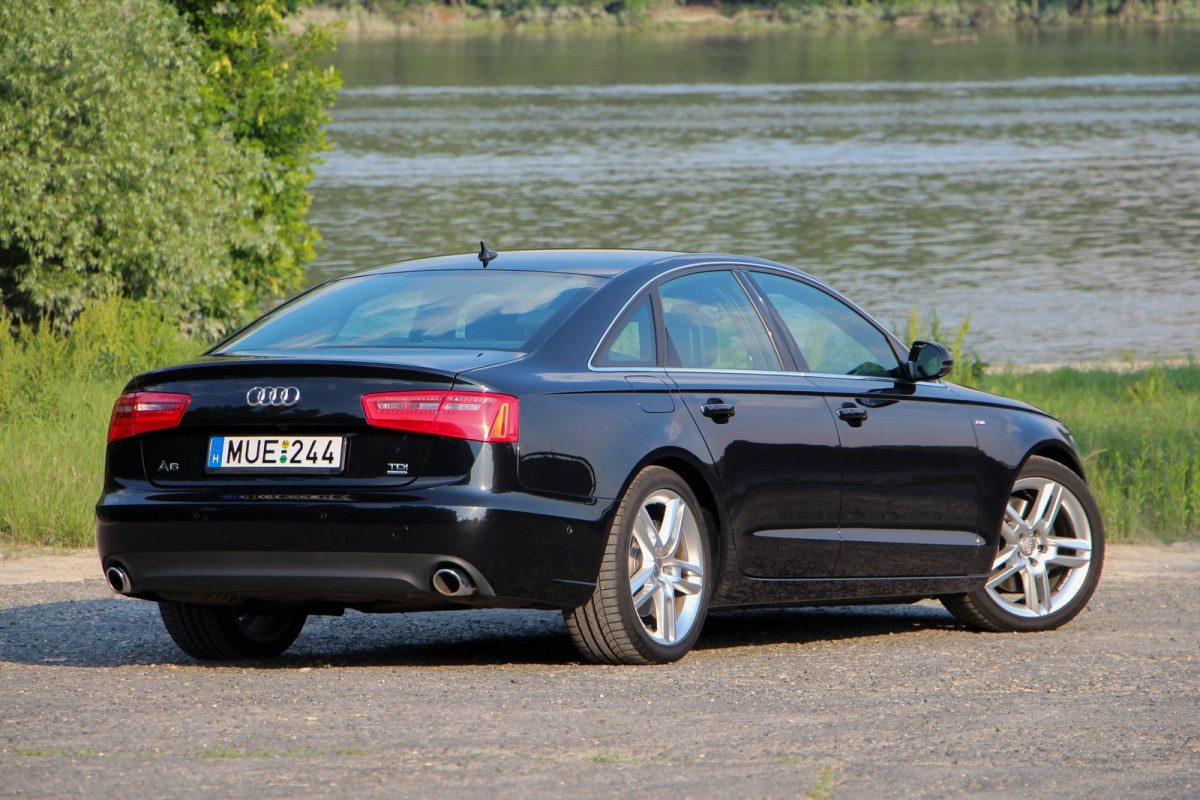 AUDI A6