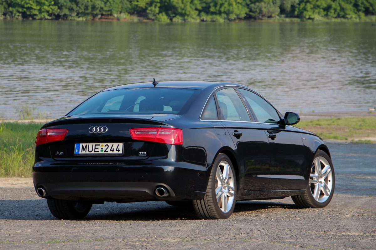 AUDI A6