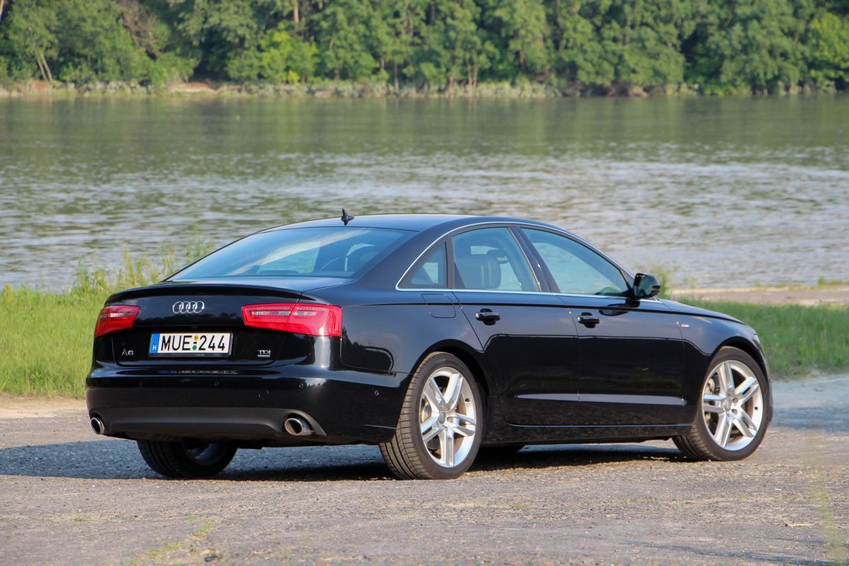 AUDI A6