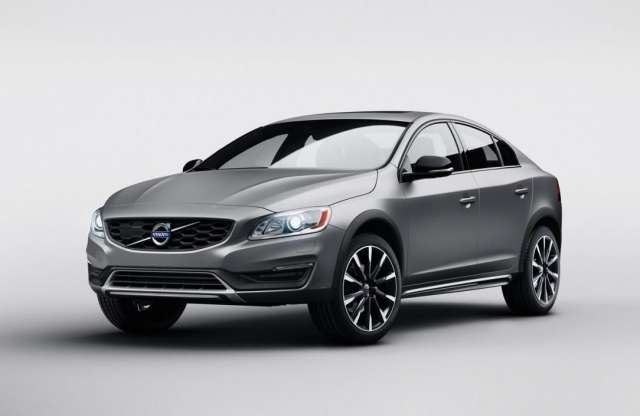 Terepen is elboldogul a Volvo S60 Cross Country