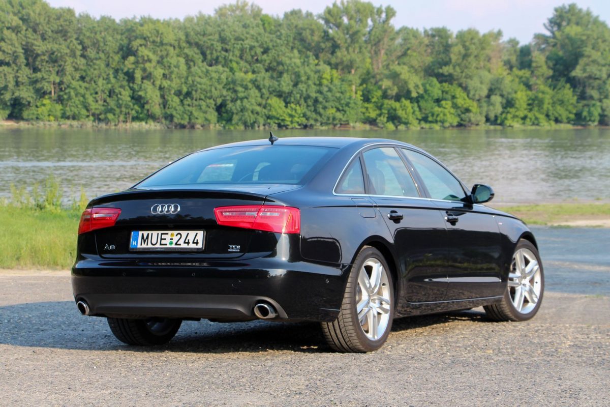 AUDI A6