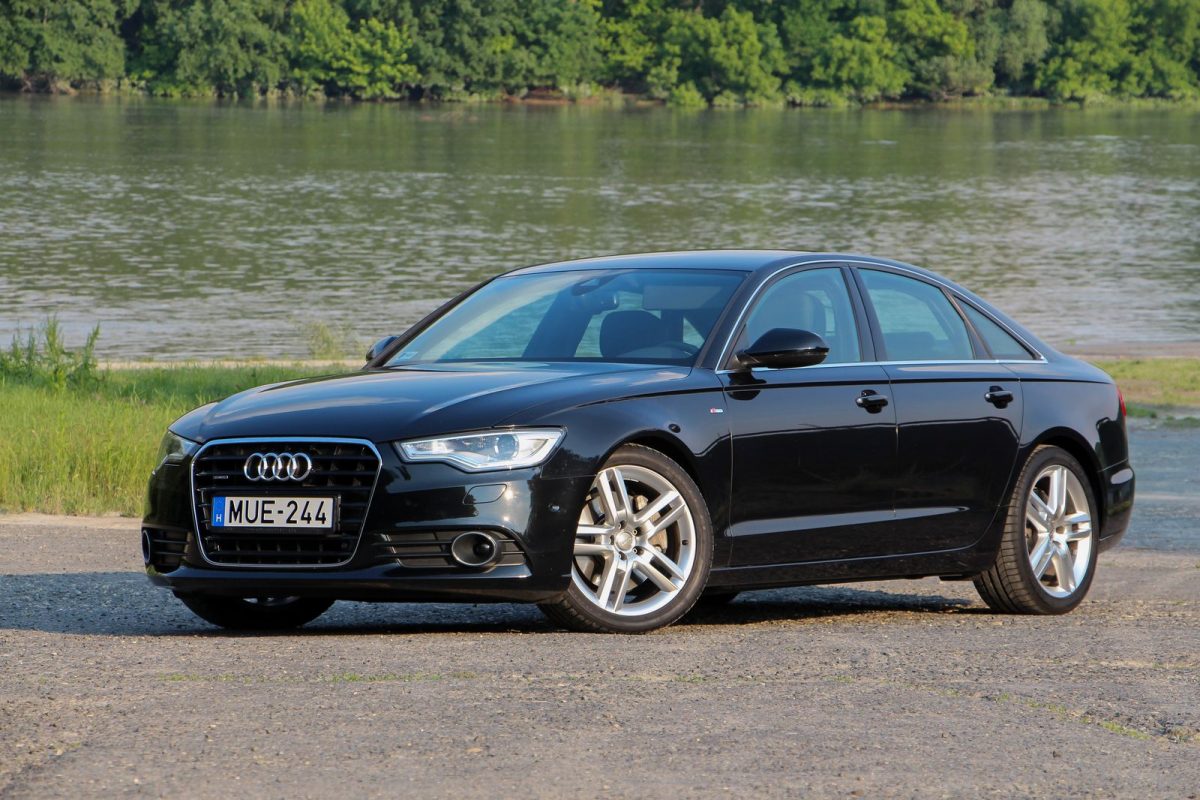 AUDI A6
