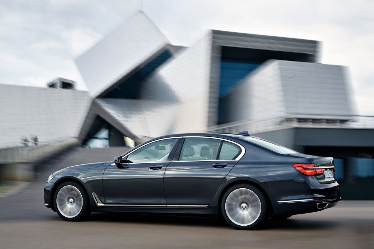 BMW 7-ES SOROZAT
