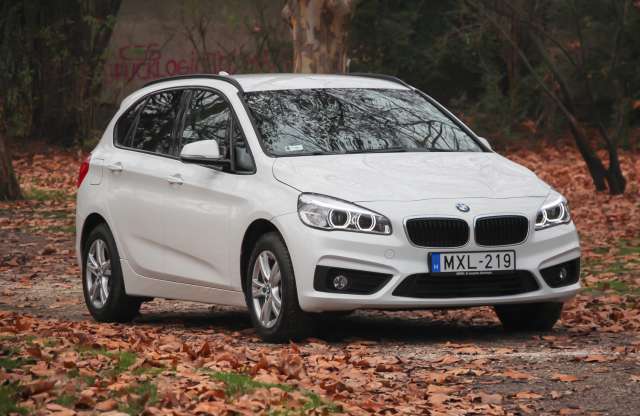 Új BMW-k ez évre: hét üléssel, fronthajtással