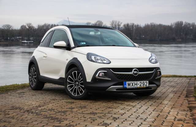 Csinos, csendes, kicsi kocsi – Opel Adam Rocks teszt