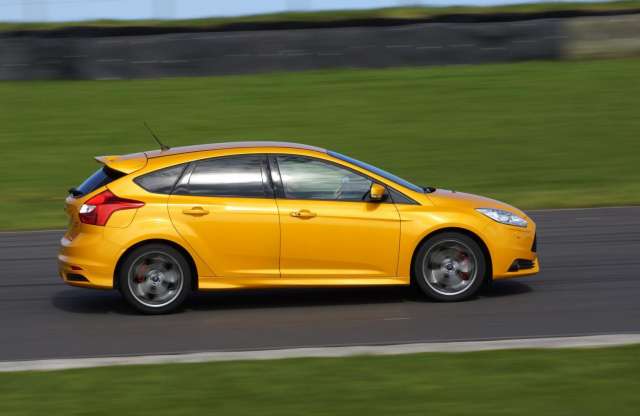 Többleterő a napokban próbált Ford Focus ST-nek