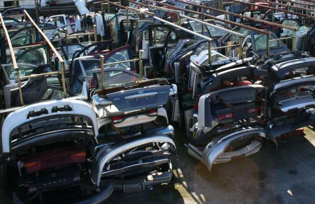 Még a roncstörvény is a zugneppereknek kedvez