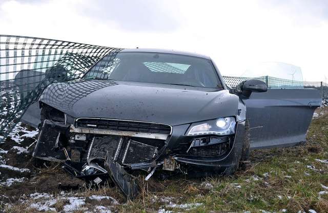 Rommá tört egy Audi R8 a tesztvezetésen