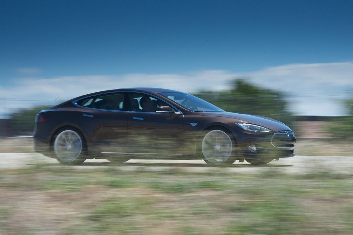 TESLA MODEL S