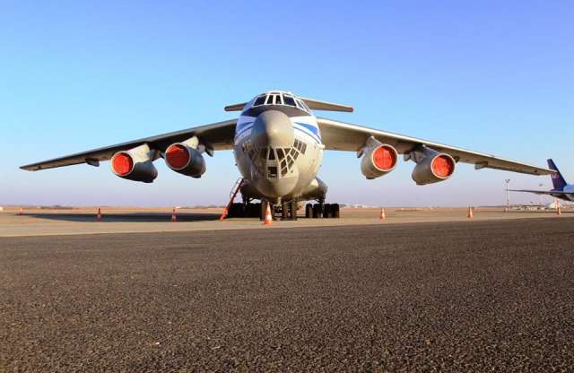 Kíváncsi vagy, mivel érkezett Putyin elnök páncélautója?