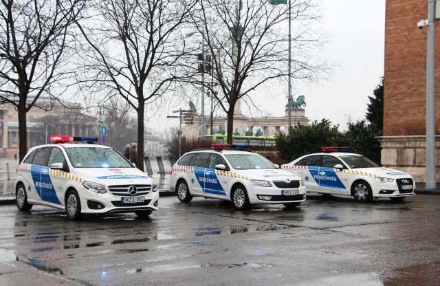 Már több mint egy tucat új rendőrautó tört össze