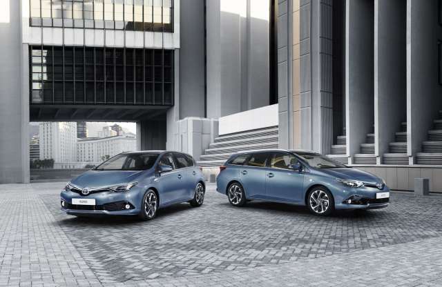 Még hároméves sincs, de már frissül a Toyota Auris