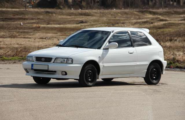 Két lépés előre - Suzuki Baleno használtteszt