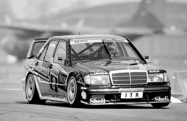 Negyedszázada ő volt a király, és még ma is az