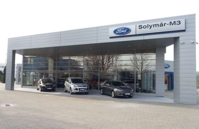 Megnyílt az egyik Ford szalon, ahol majd a Mustangot is kínálják