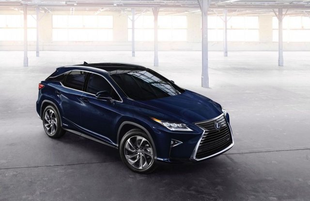 Kistesójára ütött az új Lexus RX