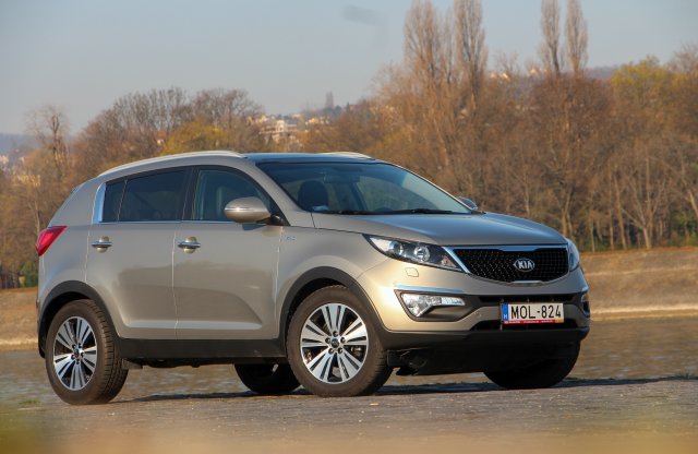 Ne szereld fel! Teszten a fullos Kia Sportage