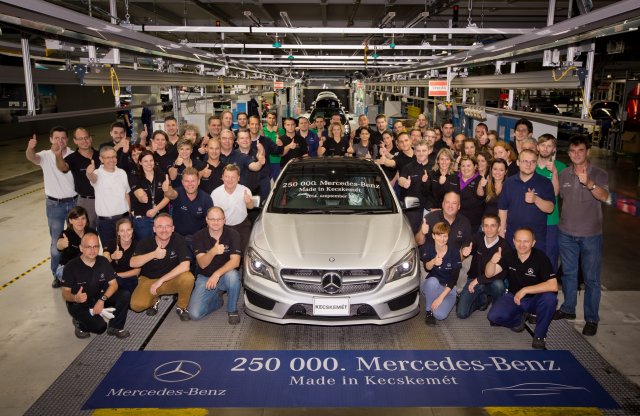 A Mercedes megelőzte az Audit - legalábbis munkaerő-vonzásban