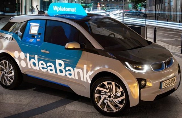 Házhoz megy, és pénzt ad a BMW i3