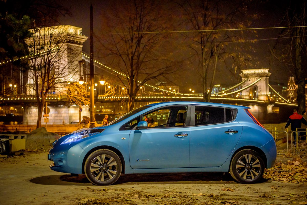 NISSAN LEAF
