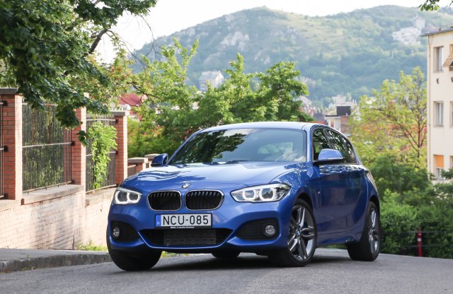 Búcsúcsók és örömkönny – BMW 1-es teszt