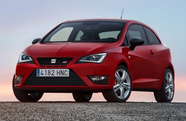 1.8-as TSI motorral és kéziváltóval lesz forróbb az Ibiza Cupra
