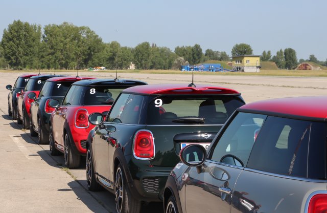 Veled Lacháza is Monte Carlo: Mini Cooper JCW